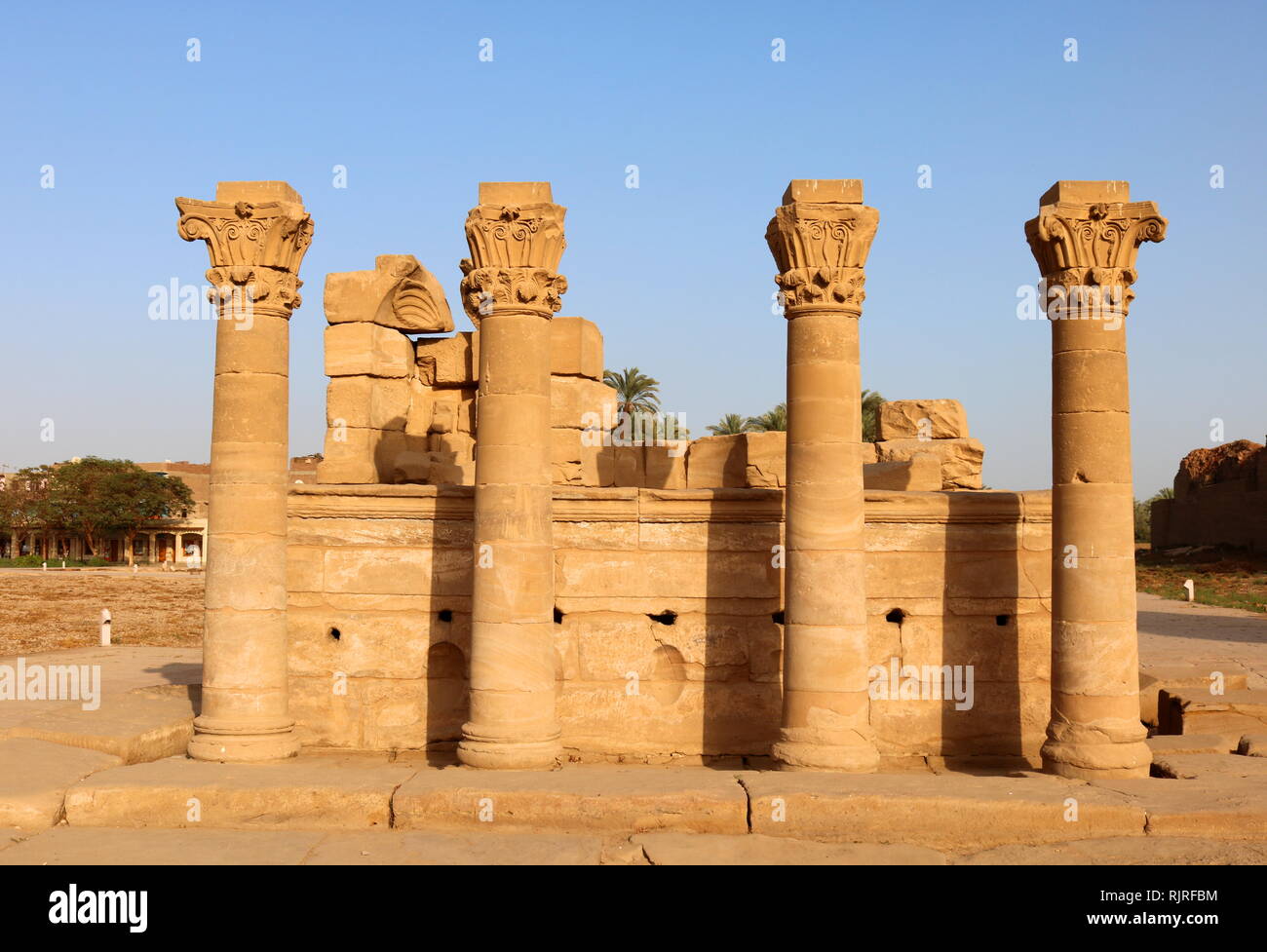 Chiosco romano (cappella), della nuova edizione del Festival presso il tempio di Hathor a Dendera. Foto Stock