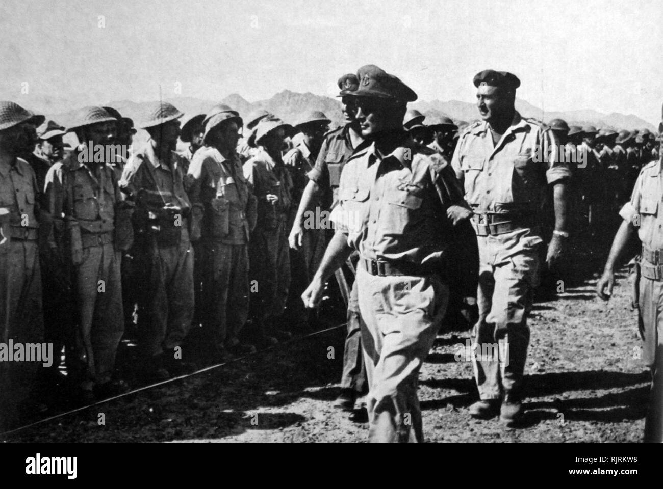 Moshe Dayan (1915 - 1981) israeliano leader militare e politico. Visto qui come capo di Stato Maggiore delle Forze di Difesa Israeliane (1953-58) durante il 1956 crisi di Suez Foto Stock