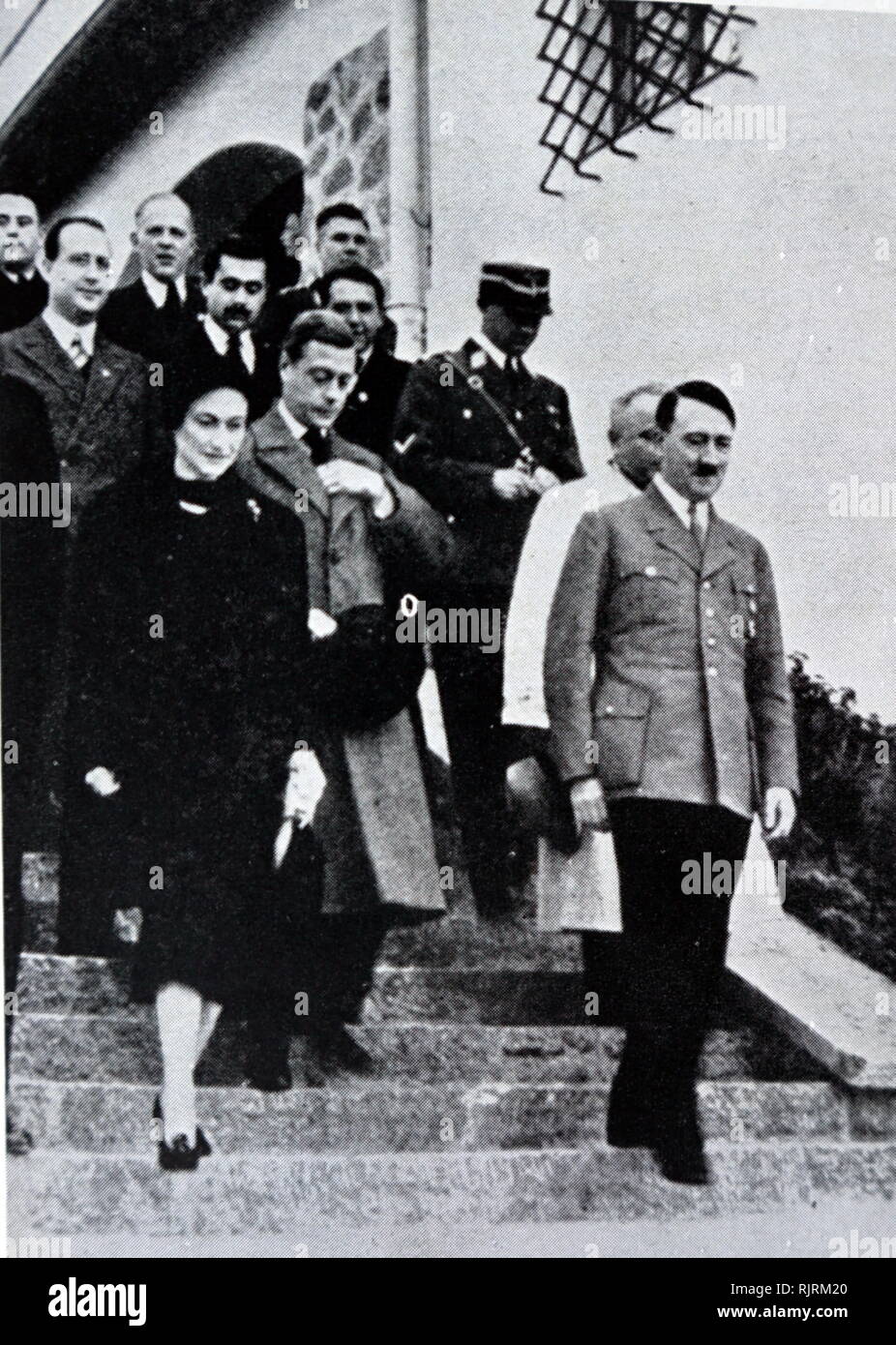 Il Duca e la Duchessa di Windsor incontrare Hitler nel mese di ottobre del 1937. Il Duca di Windsor era stato re Edward VIII della Gran Bretagna fino alla sua abdicazione l'anno precedente Foto Stock