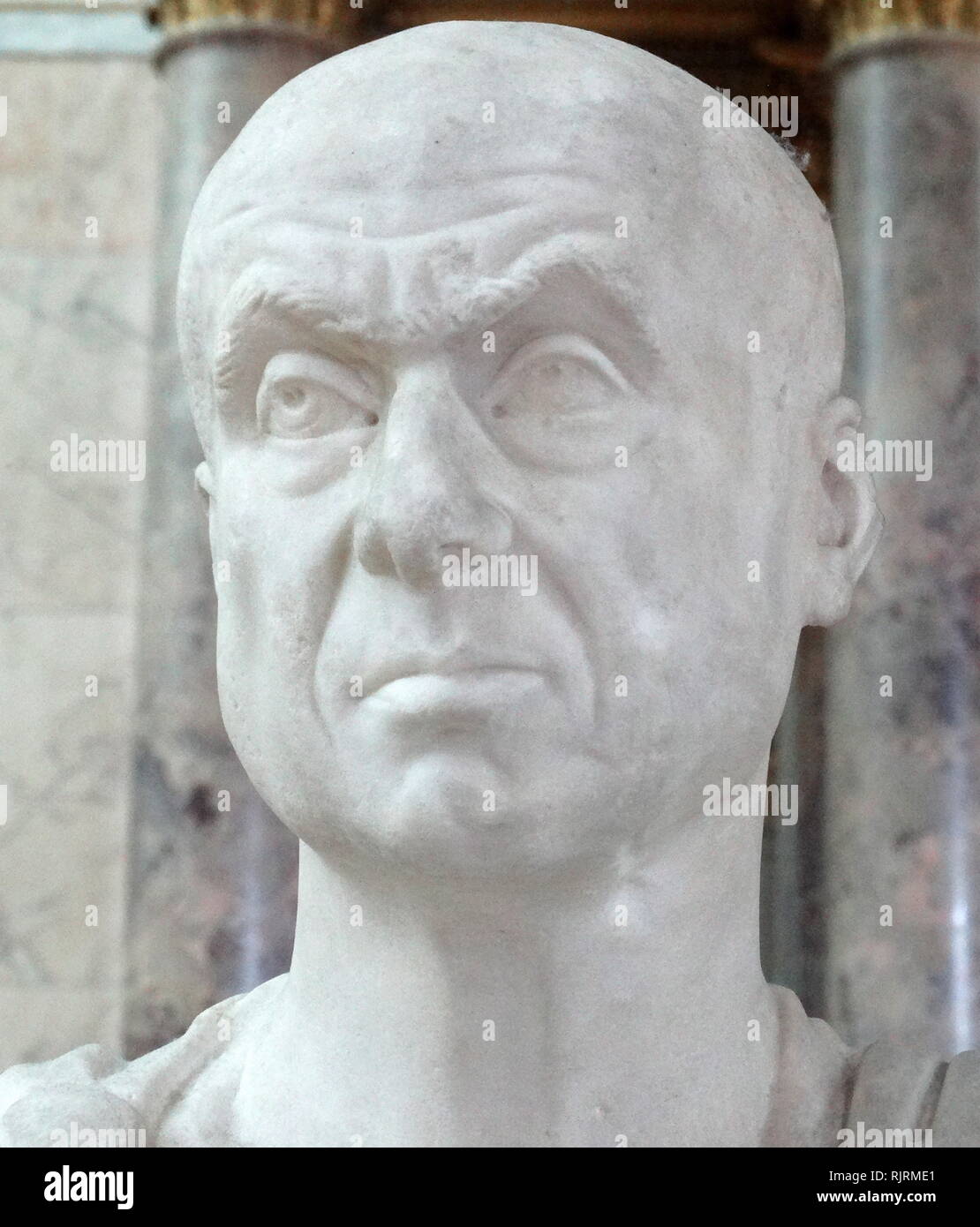 Testa romana di un uomo; marmo 282 - 293 D.C. Parigi Louvre Foto Stock