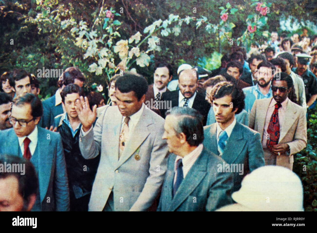 1976, la visita in Turchia da Muhammad Ali,(1942 - 2016). Ali è stato un American boxer professionale e attivista; Egli è ampiamente considerato come uno dei più significativi e celebrato personaggi dello sport del XX secolo. Foto Stock