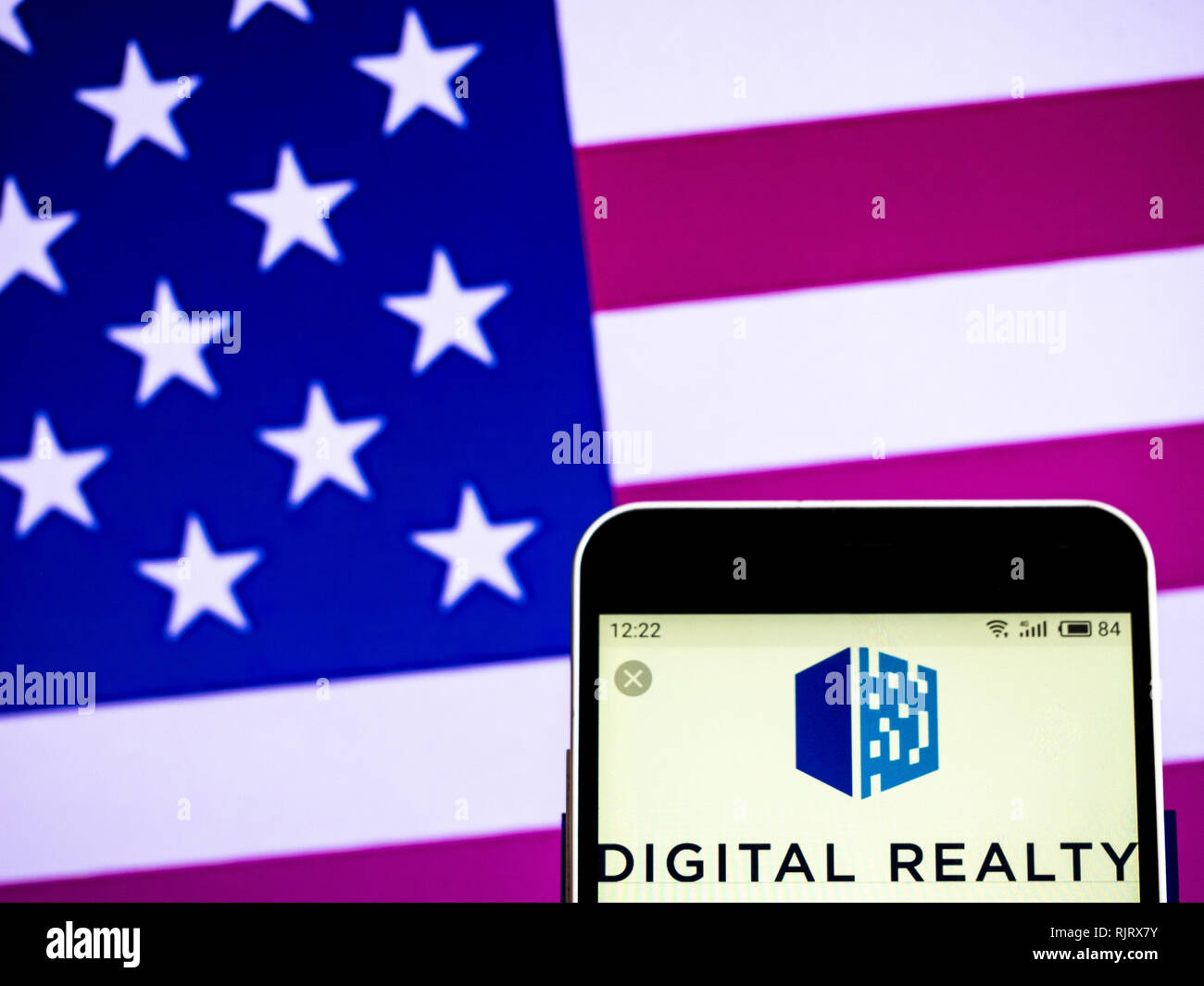 L'Ucraina. 7 febbraio, 2019. Digital Realty Real Estate Investment Trust Company logo che si vede visualizzato su un telefono intelligente. Credito: Igor Golovniov SOPA/images/ZUMA filo/Alamy Live News Foto Stock