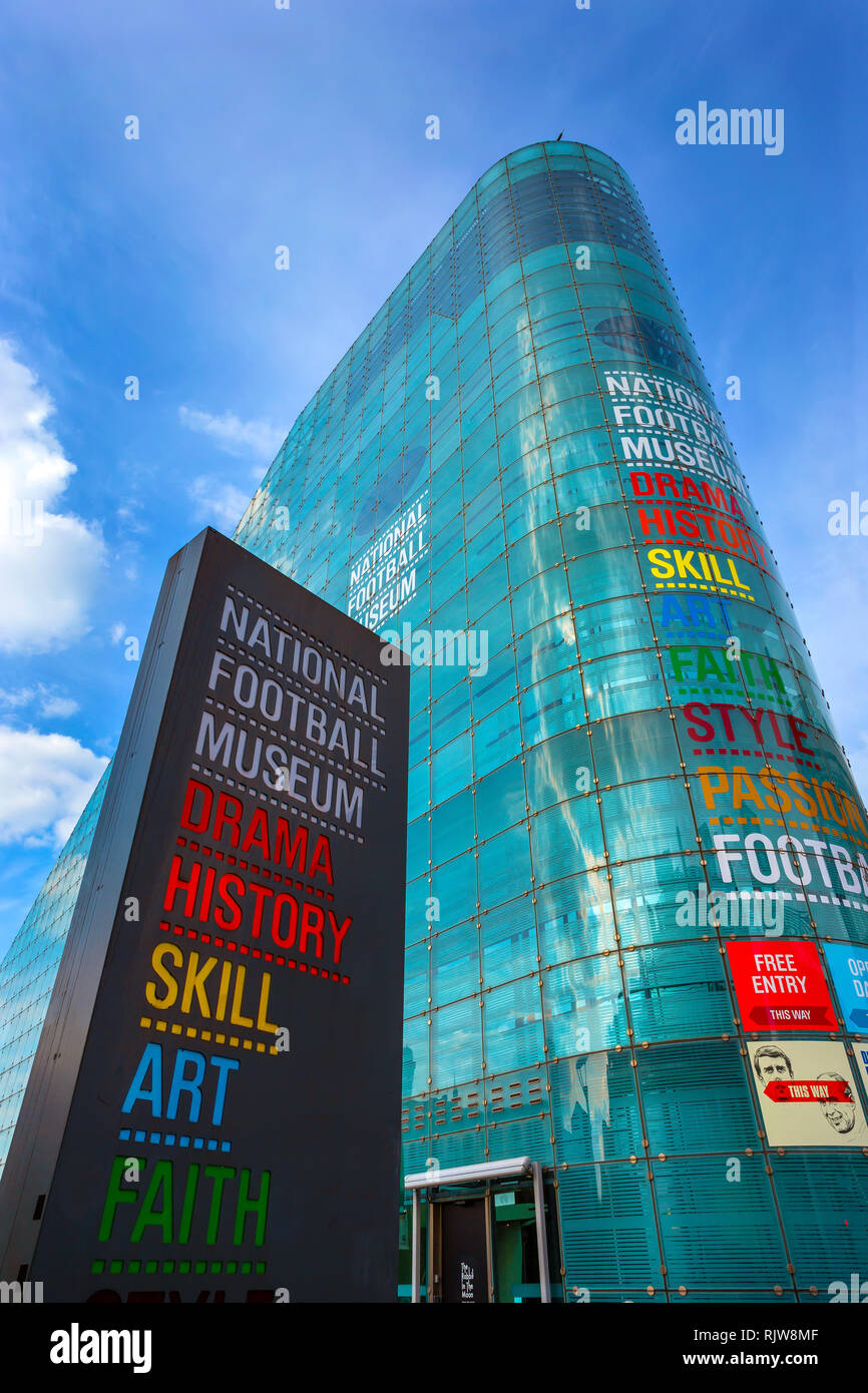 Manchester, Regno Unito - 18 Maggio 2018: Il Museo Nazionale del calcio è la più grande del mondo e il miglior museo di calcio, originariamente basato in Deepdale, Preston, Lan Foto Stock