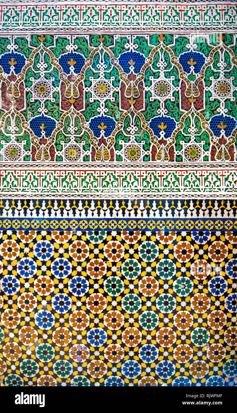 Arabo floral seamless pattern - tradizionale sfondo islamico. Elemento decorativo - tradizionale modello marocchino, colorate piastrelle a mosaico sullo sfondo Foto Stock