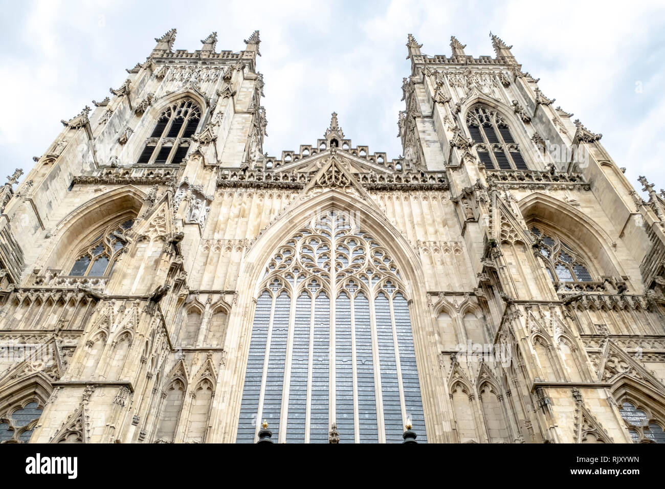 La facciata della cattedrale di York Foto Stock