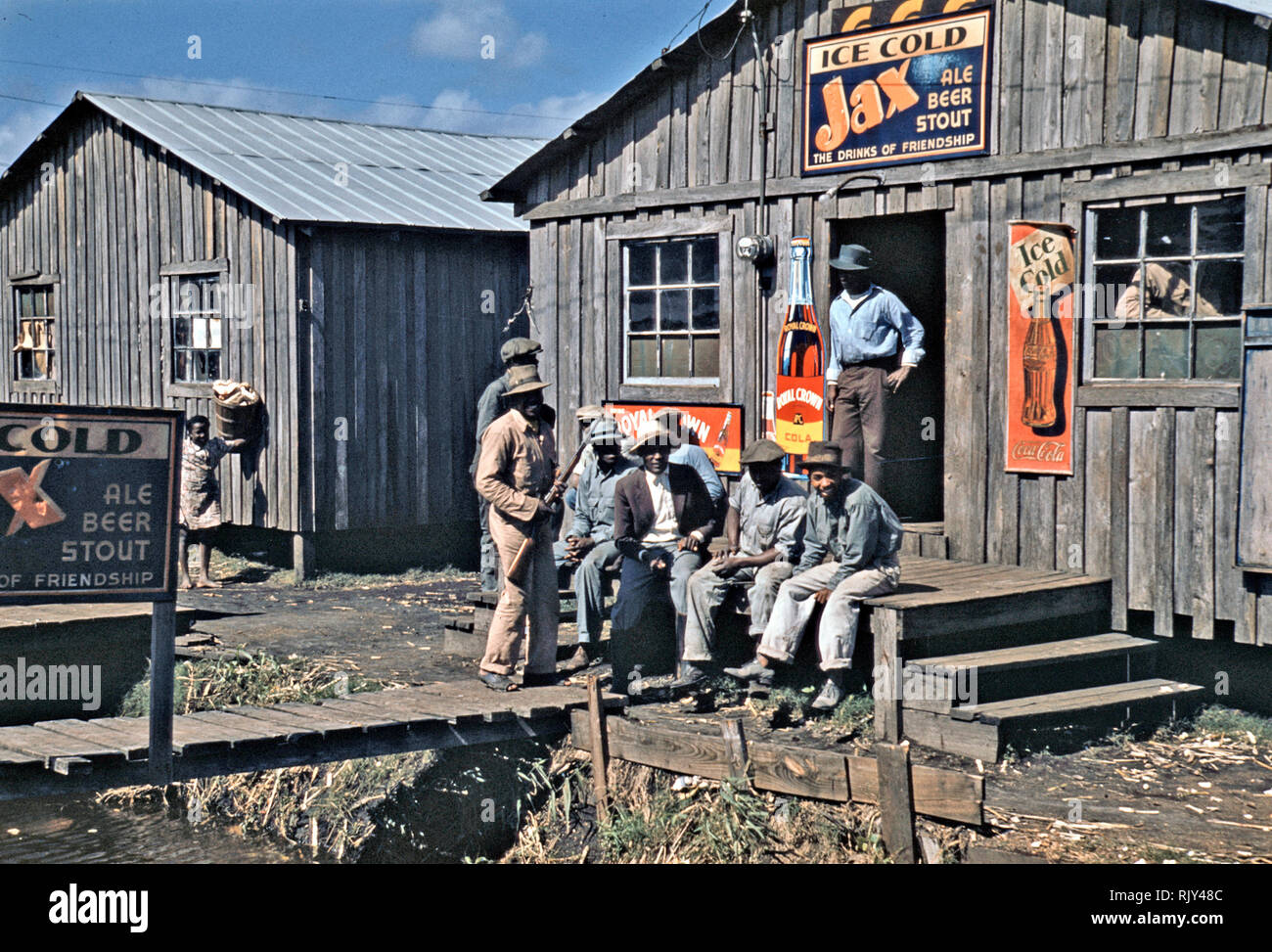 JUKE JOINT in Belle Glade, Florida, fotografata nel 1944 americano per la Farm Security Administration da Marion Wolcott. La cortesia la Biblioteca del Congresso. Foto Stock