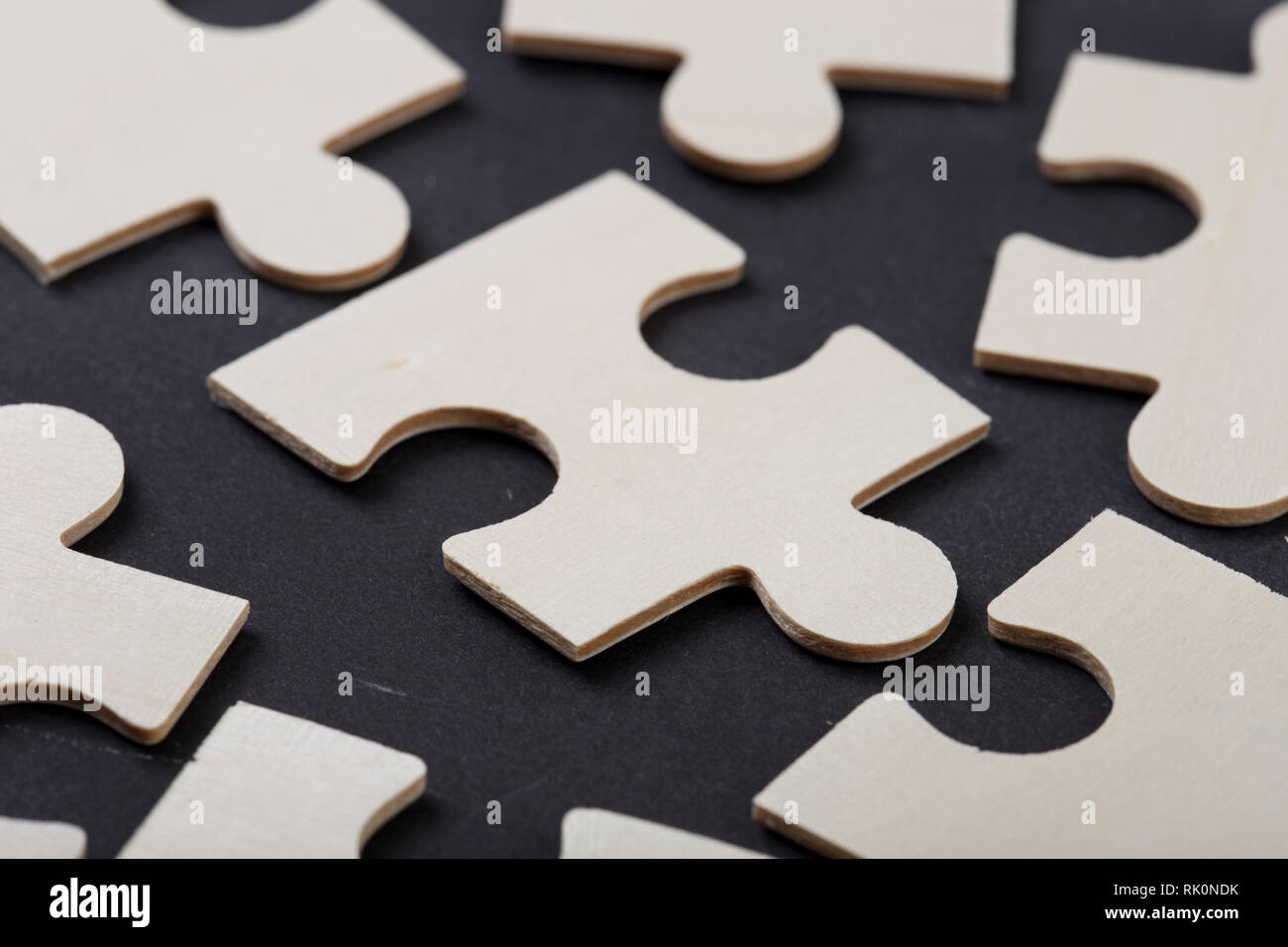 Il concetto di Leadership - jigsaw sulla lavagna Foto Stock