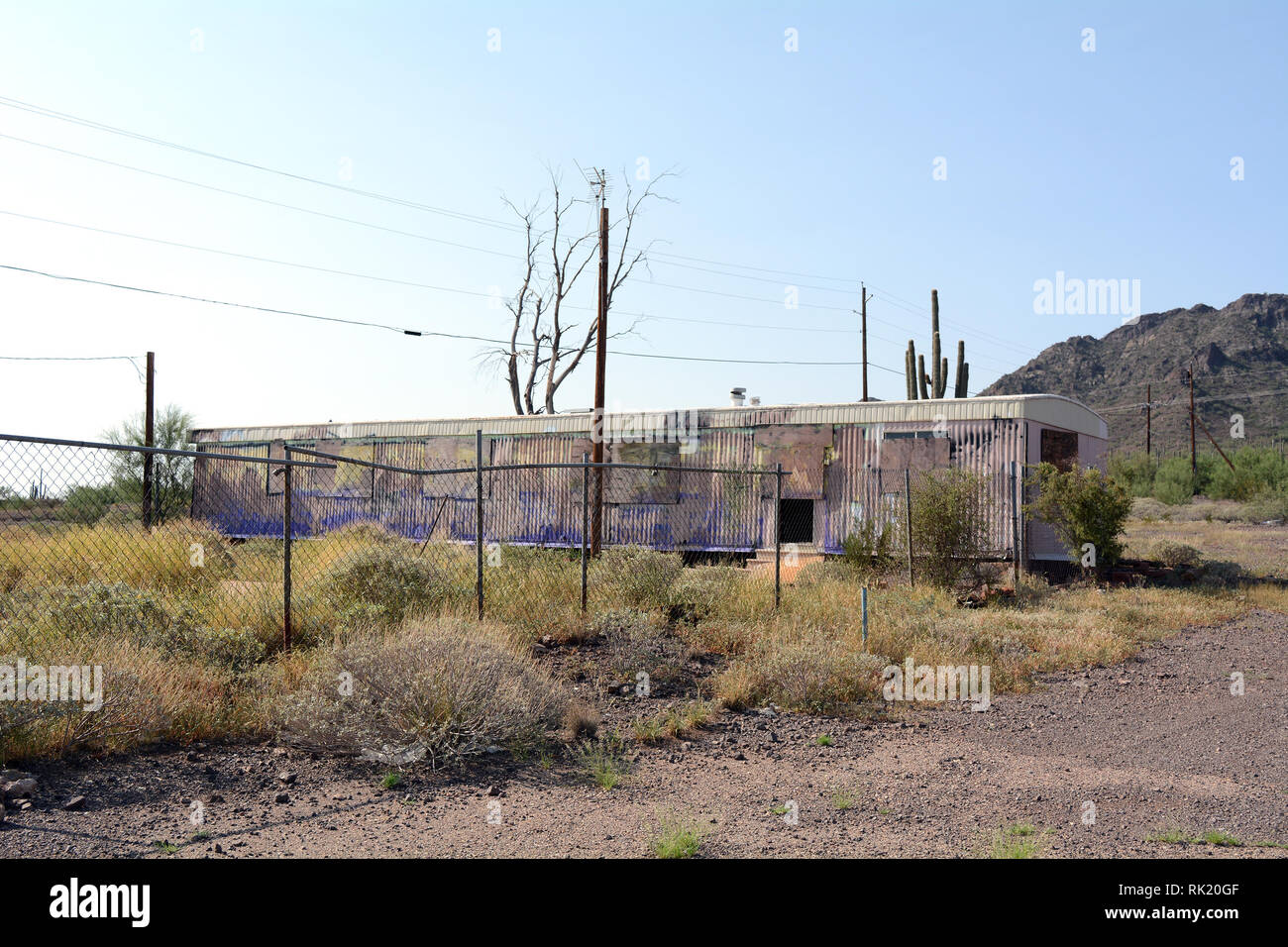 Casa mobile abbandonata nel deserto Foto Stock
