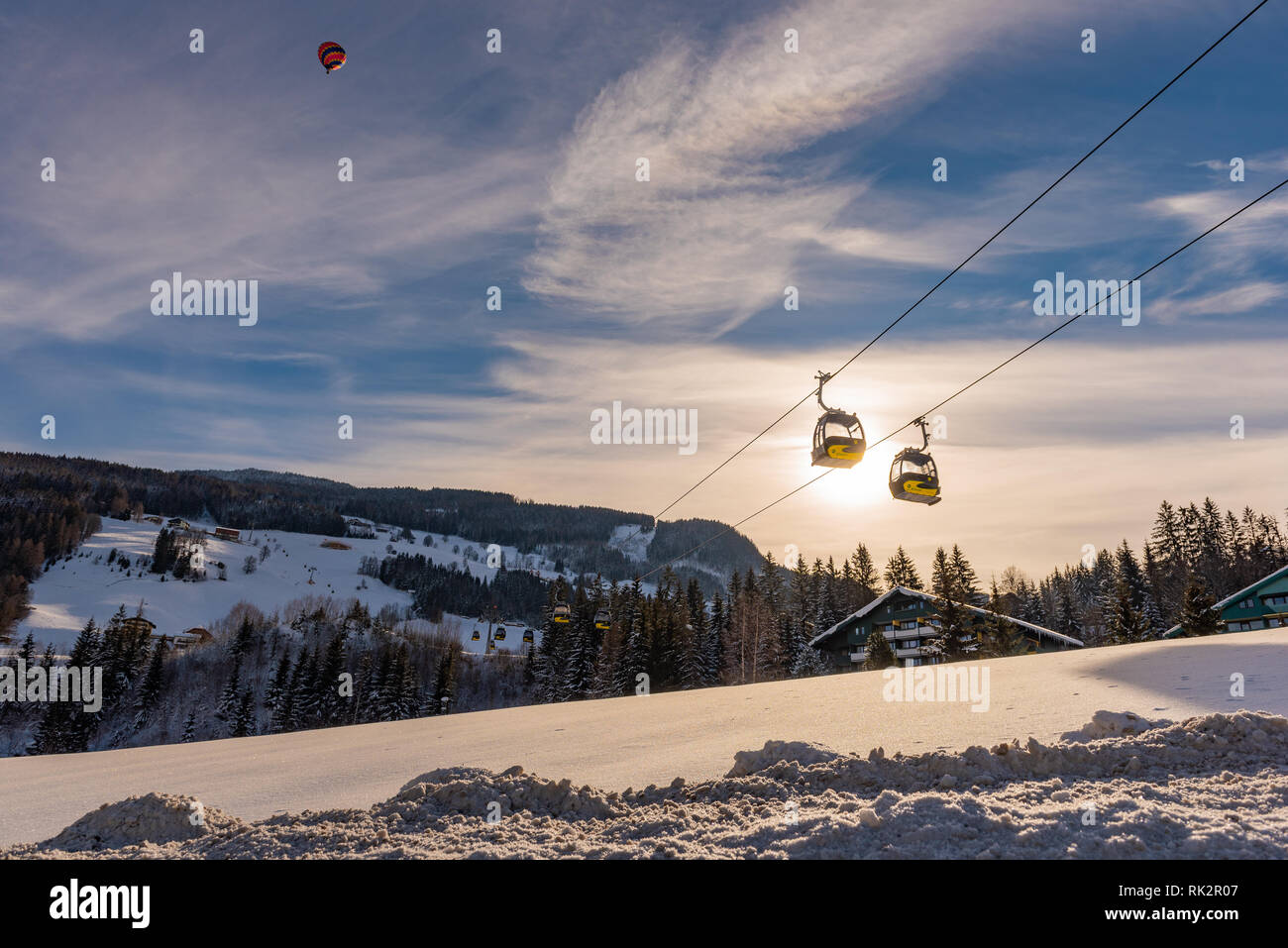 Funivie, gondola del Planai West di Planai & Hochwurzen - sci cuore della regione di Schladming-Dachstein, Stiria, Austria, Europa Foto Stock