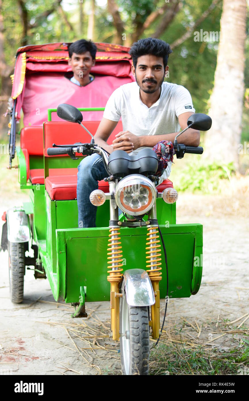 Villaggio Auto Rickshaw Foto Stock