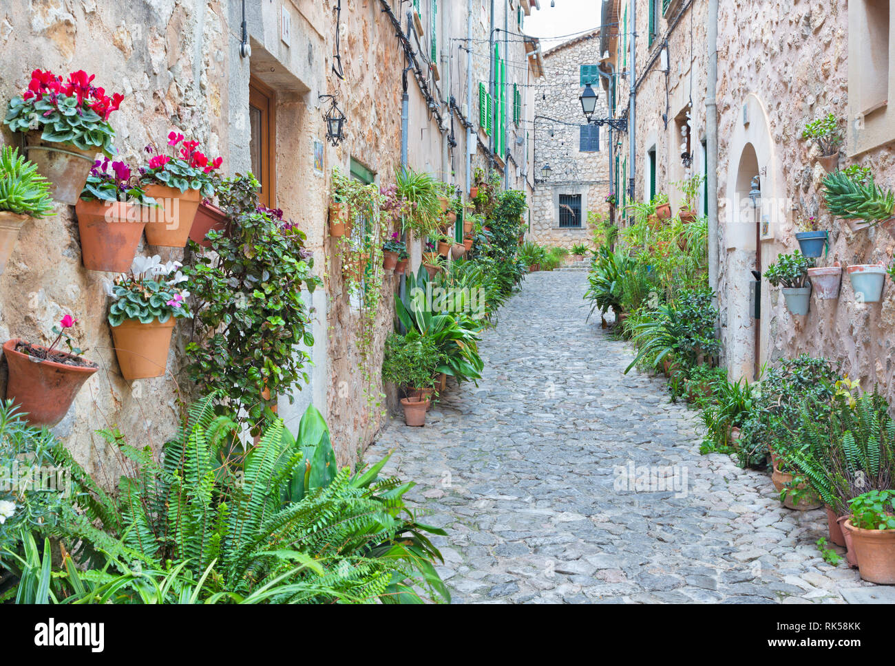 Mallorca - il vecchio navate del villaggio di Valldemossa. Foto Stock