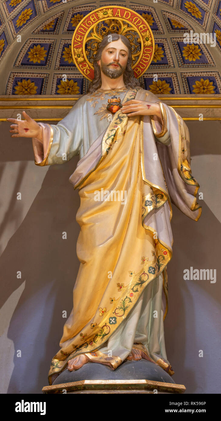 PALMA DE MALLORCA, Spagna - 29 gennaio 2019: Il polychome scolpita scultura di San Giuseppe nella chiesa Iglesia de Santa Maria Magdalena da 19 cent. Foto Stock