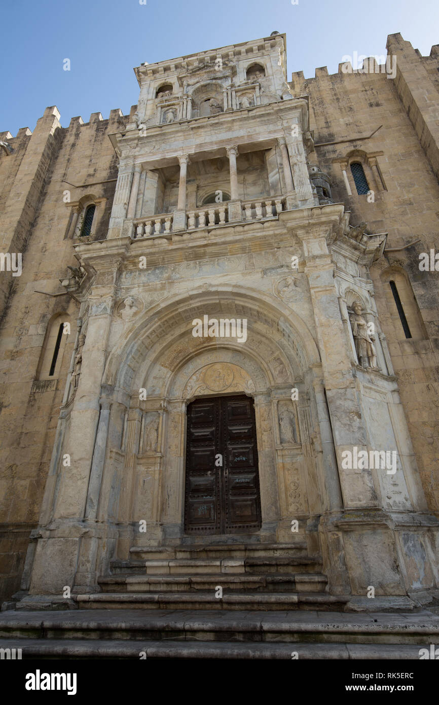Sé Velha chiesa e convento di Coimbra, in Portogallo Foto Stock