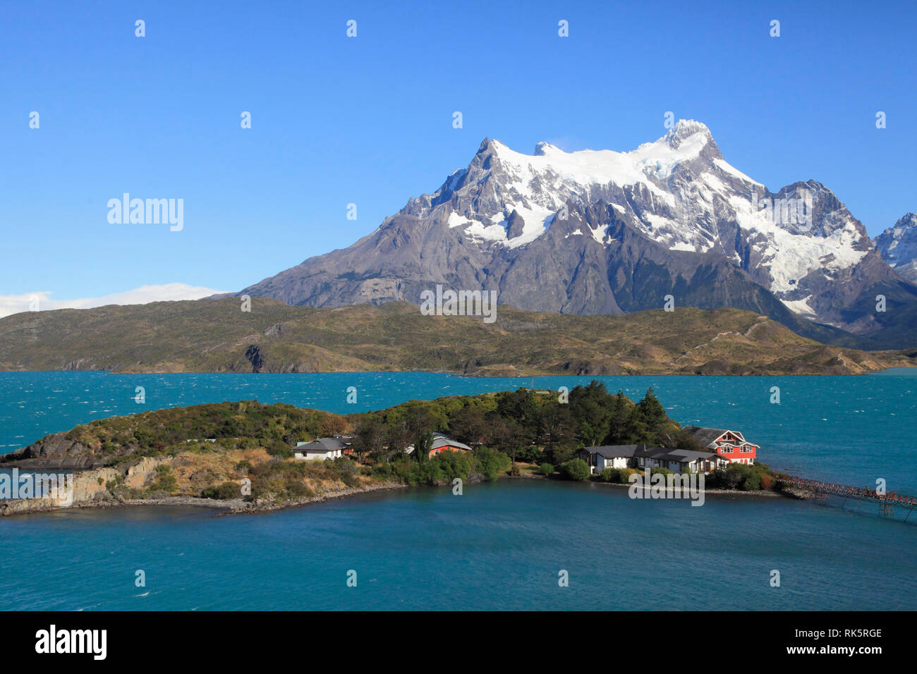 Il Cile, Magallanes, Torres del Paine, National Park, Lago Pehoe, Hosteria Pehoe, Paine Grande, Foto Stock