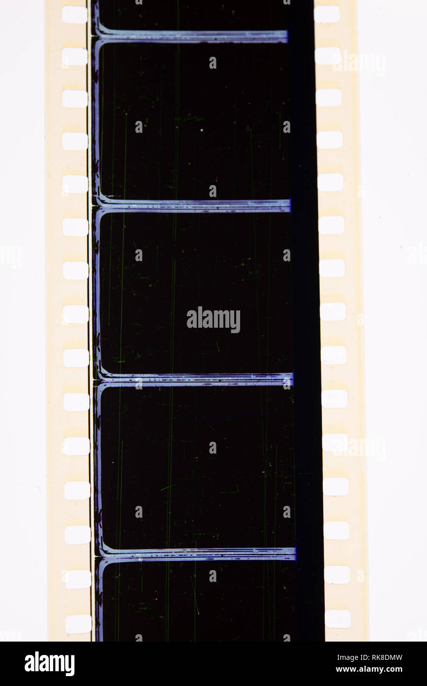 Extreme close up 35mm movie striscia di pellicola black frame vuoti Foto Stock