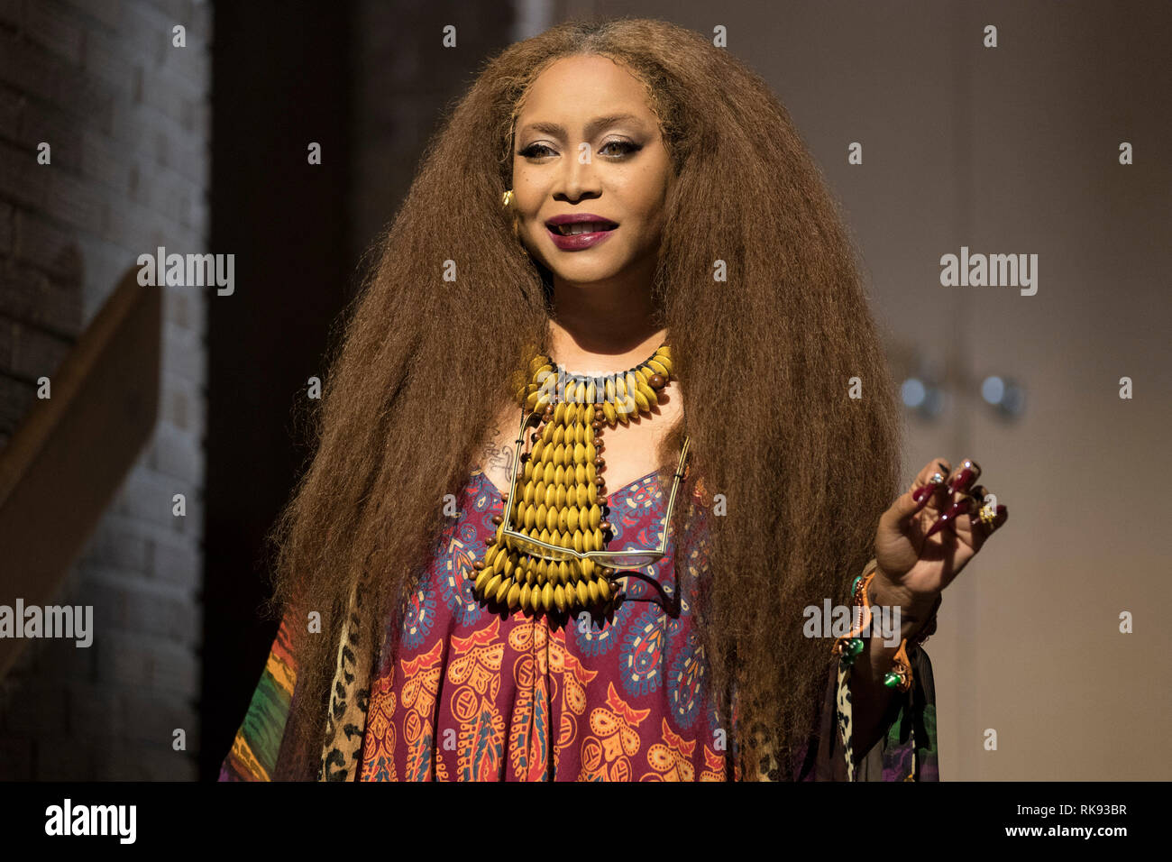 Data di rilascio: febbraio 8, 2019 Titolo: ciò che gli uomini vogliono STUDIO: Paramount Pictures Regista: Adam Shankman Trama: Una donna è boxed fuori dal maschio di agenti dello sport nella sua professione, ma guadagna un bordo inatteso su di loro quando ella si sviluppa la capacità di sentire gli uomini del pensiero. STARRING: Erykah Badu come sorella. (Credito Immagine: © Paramount Pictures/Entertainment Immagini) Foto Stock