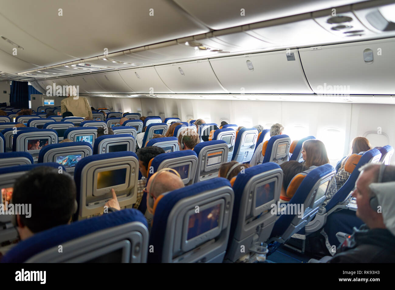 Francoforte, Germania - 13 Marzo 2016: all'interno di Lufthansa Boeing 747-8. Deutsche Lufthansa AG, comunemente noto come Lufthansa è una grande compagnia aerea tedesca. Foto Stock