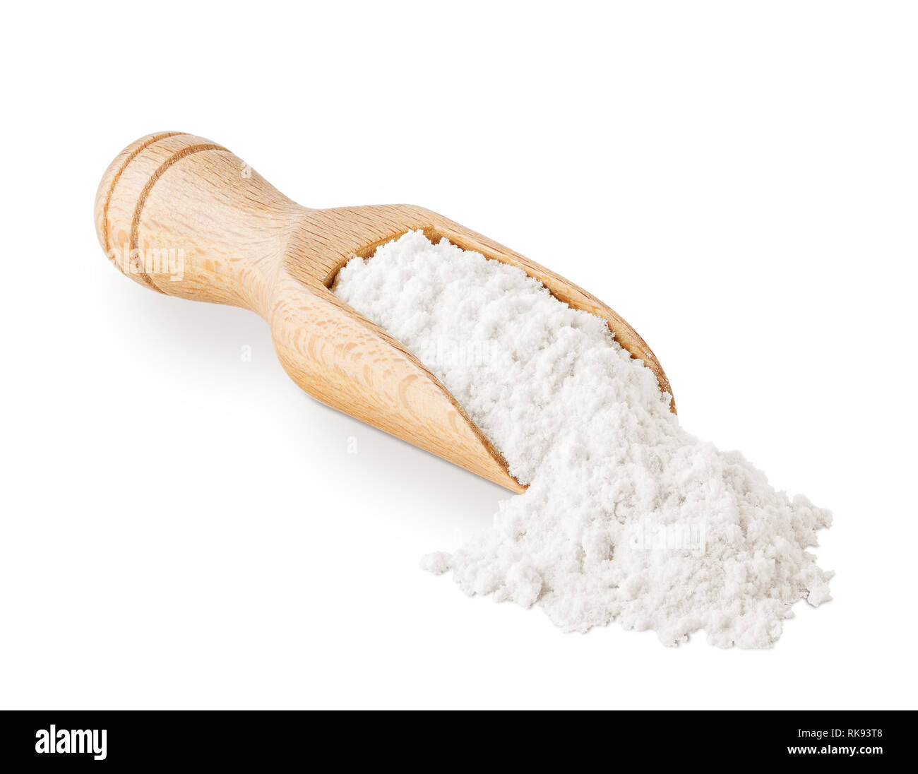 Cucchiaio di farina di grano isolato su bianco Foto stock - Alamy