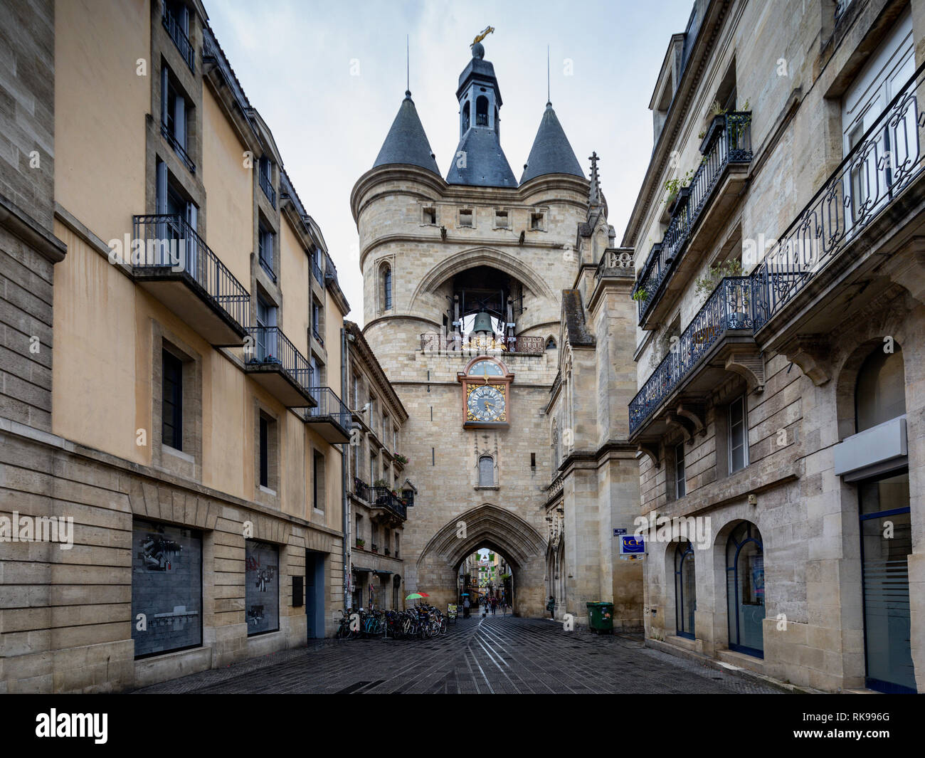 Grosse Cloche torre campanaria ex St Eloi town gate, Bordeaux, Gironde, Aquitaine, Francia Foto Stock