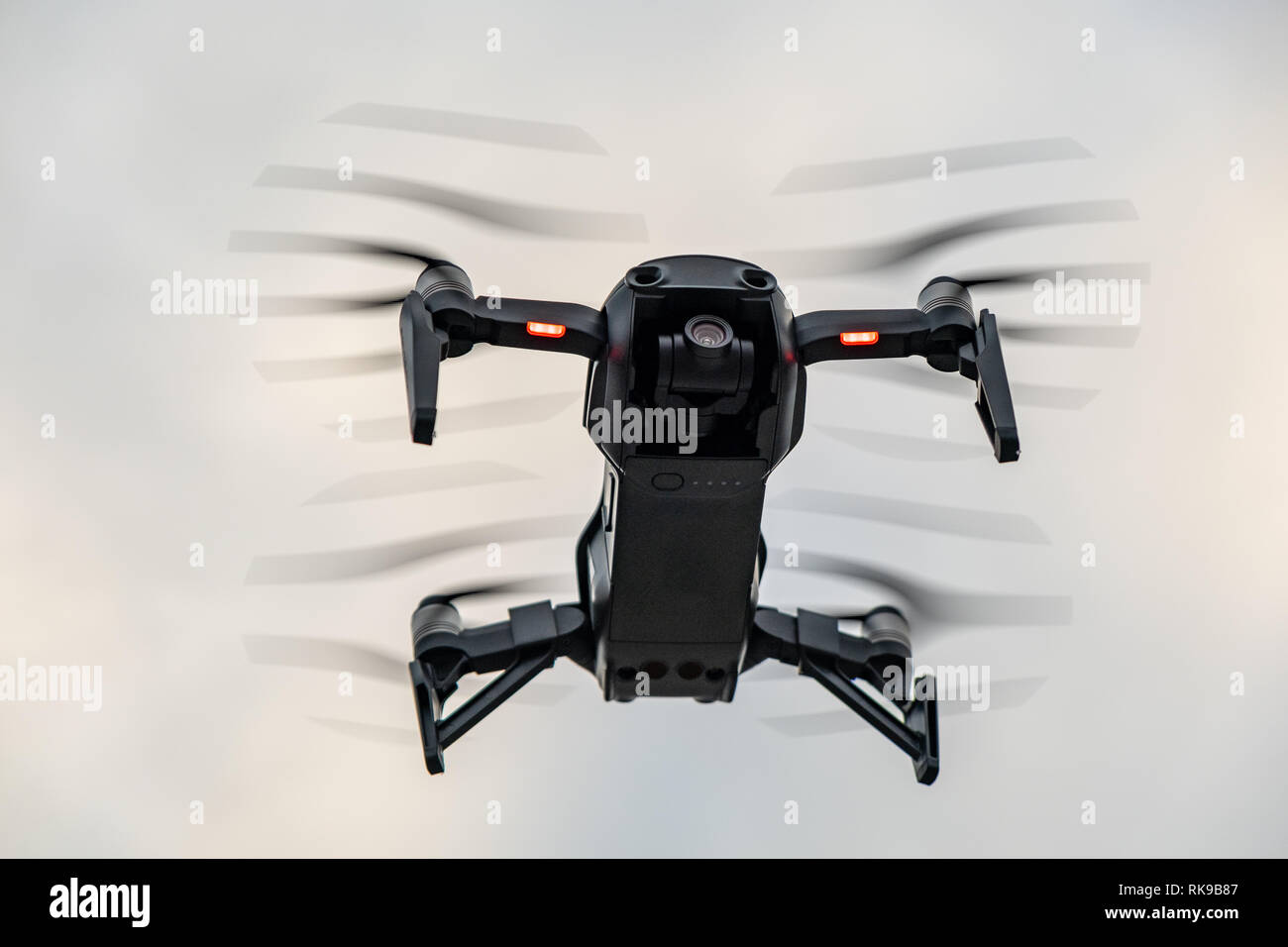 Drone quad camera drone immagini e fotografie stock ad alta risoluzione -  Alamy