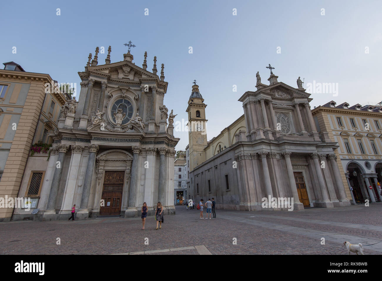 Vista sulle chiese la Chiesa di San Carlo Borromeo e Santa Cristina visto dalla Piazza S. Carlo Foto Stock