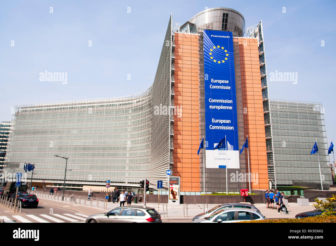 Commissione europea Headquarters Building, Edificio Berlaymont, progettato da Lucien de Vestel & aperto negli anni sessanta Foto Stock