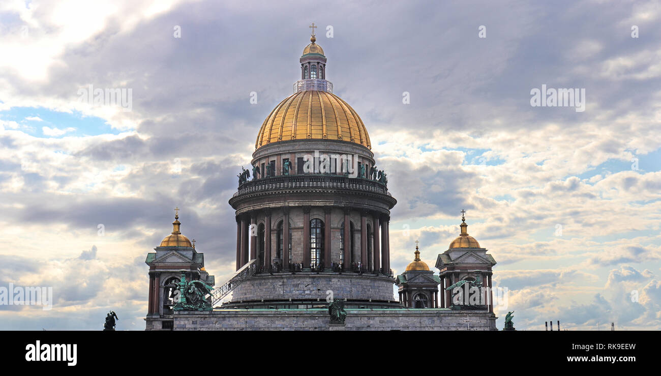 La Cattedrale di San Isacco a San Pietroburgo angolo di visualizzazione più alto, Russia. Foto Stock