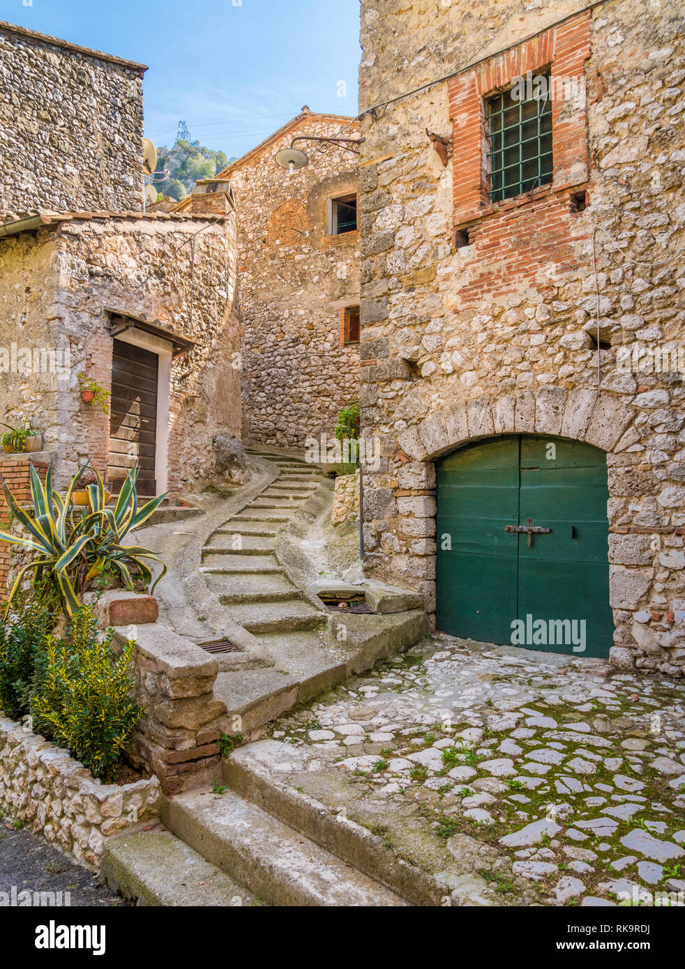 Il piccolo borgo di Stifone, nei pressi di Terni. Umbria, Italia. Foto Stock