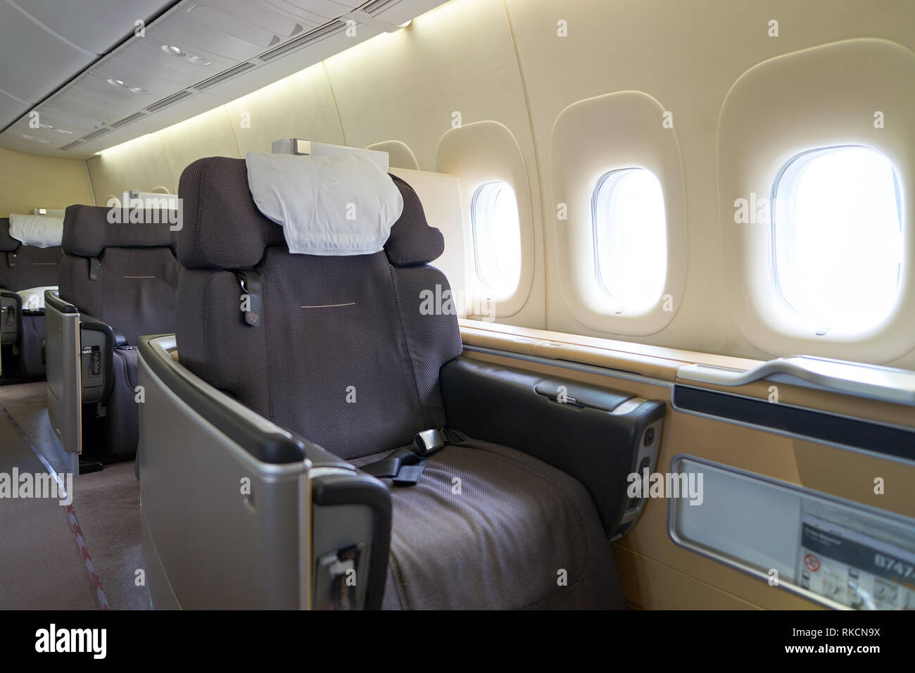 NEW YORK - MARZO 13, 2016: interni di Boeing 747-8I. Il Boeing 747 è un Americano wide-body jet commerciale aereo di linea e aerei cargo, spesso referr Foto Stock