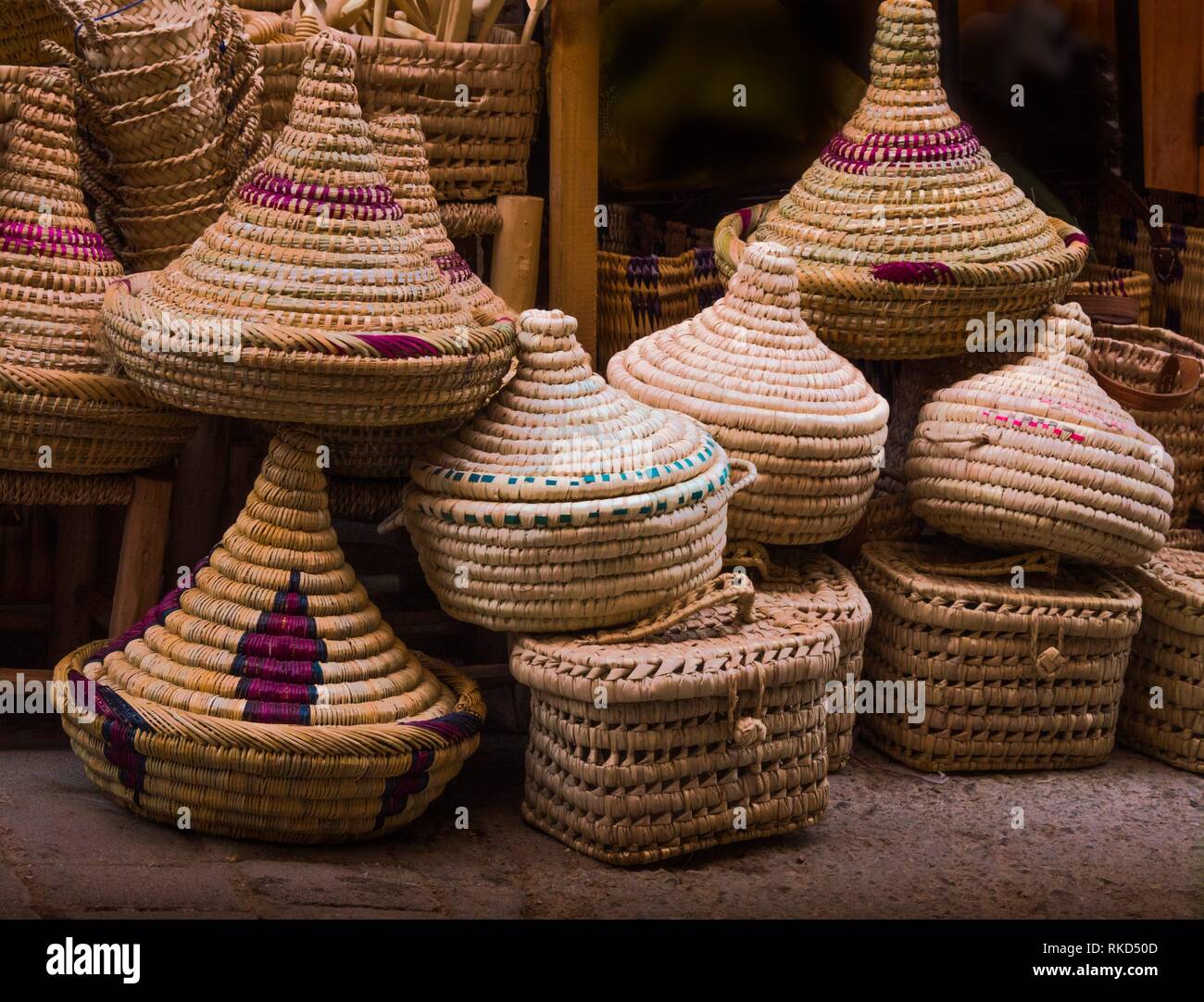 Il Marocco, Fes, artigianato, cesti lavorati a mano Foto Stock