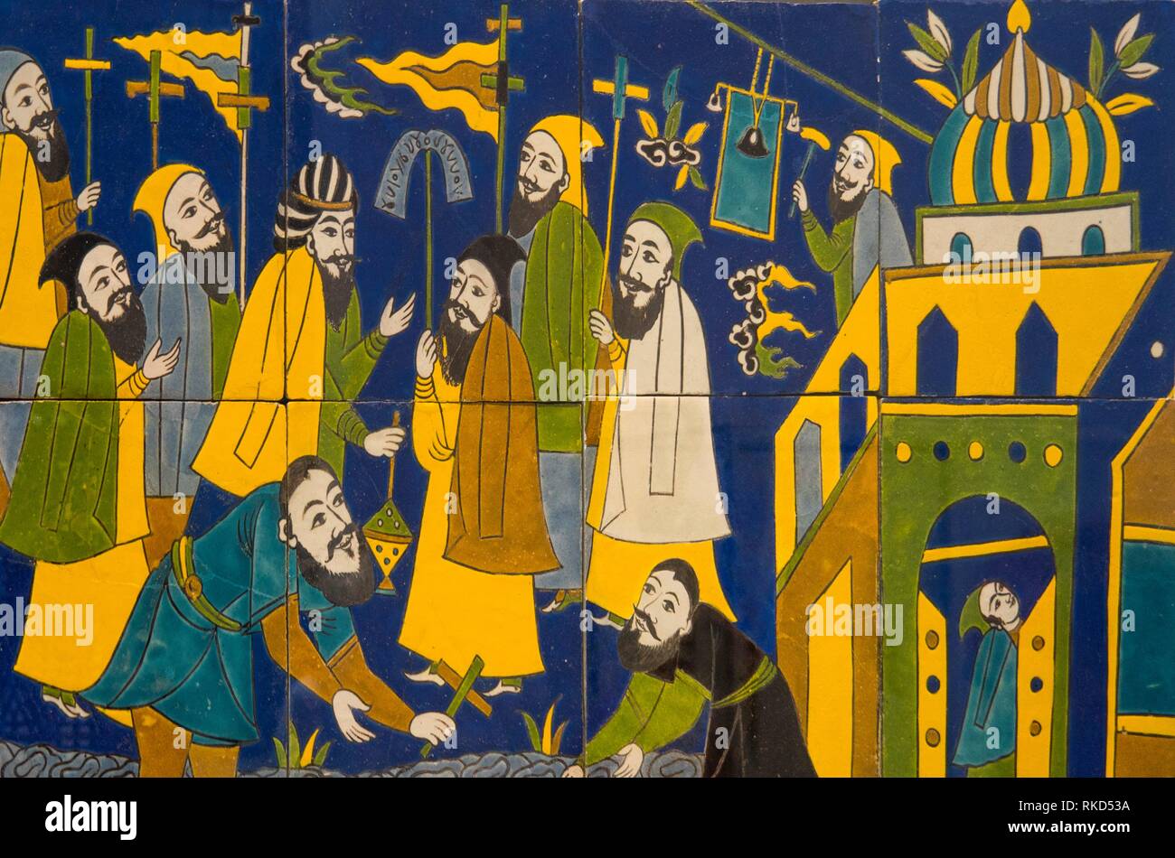Francia, Hauts de France. Pas de Calais. Museo Louvre-Lens: pannello parete. Processione della comunità armena a Isfahan (ceramica decorata con il nero Foto Stock
