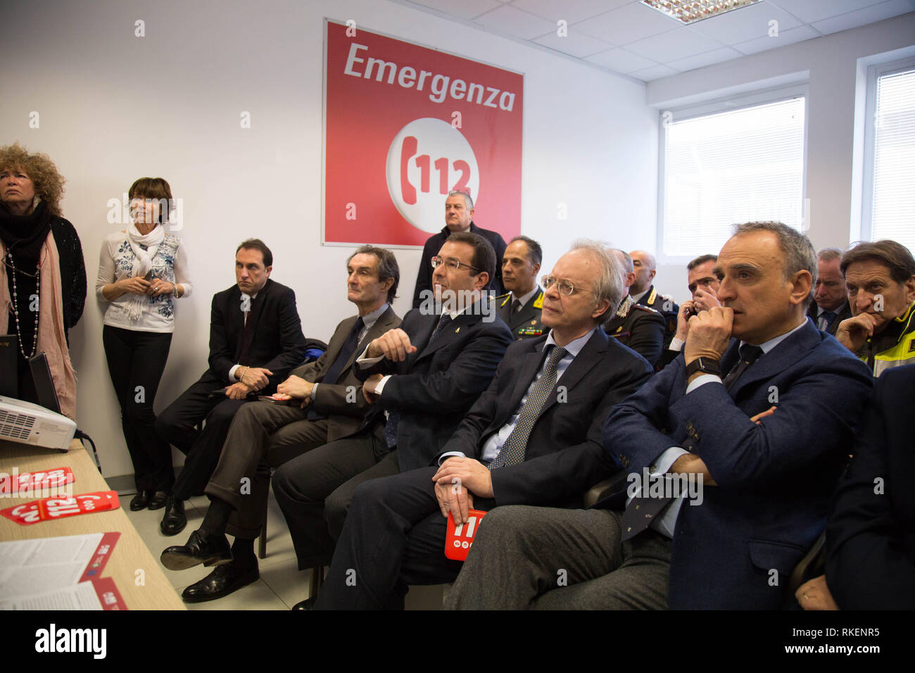 Foto di Francesco Bozzo- LaPresse 11-02-2019 Milano ( Italia ) Cronaca centrale 112 via Annarumma 27 ore 10:30 Visita del sottosegretario tutti&#x2019;Interno Stefano Candiani, presenti il prefetto di Milano Renato Saccone, il presidente della Lombardia Attilio Fontana,il questore di Milano Cardona e i vertici di Carabinieri e Guardia di Finanza e Polizia Nella foto: Attilio Fontana, Stefano Candiani, Renato Saccone e Marcello Cardona Foto Stock