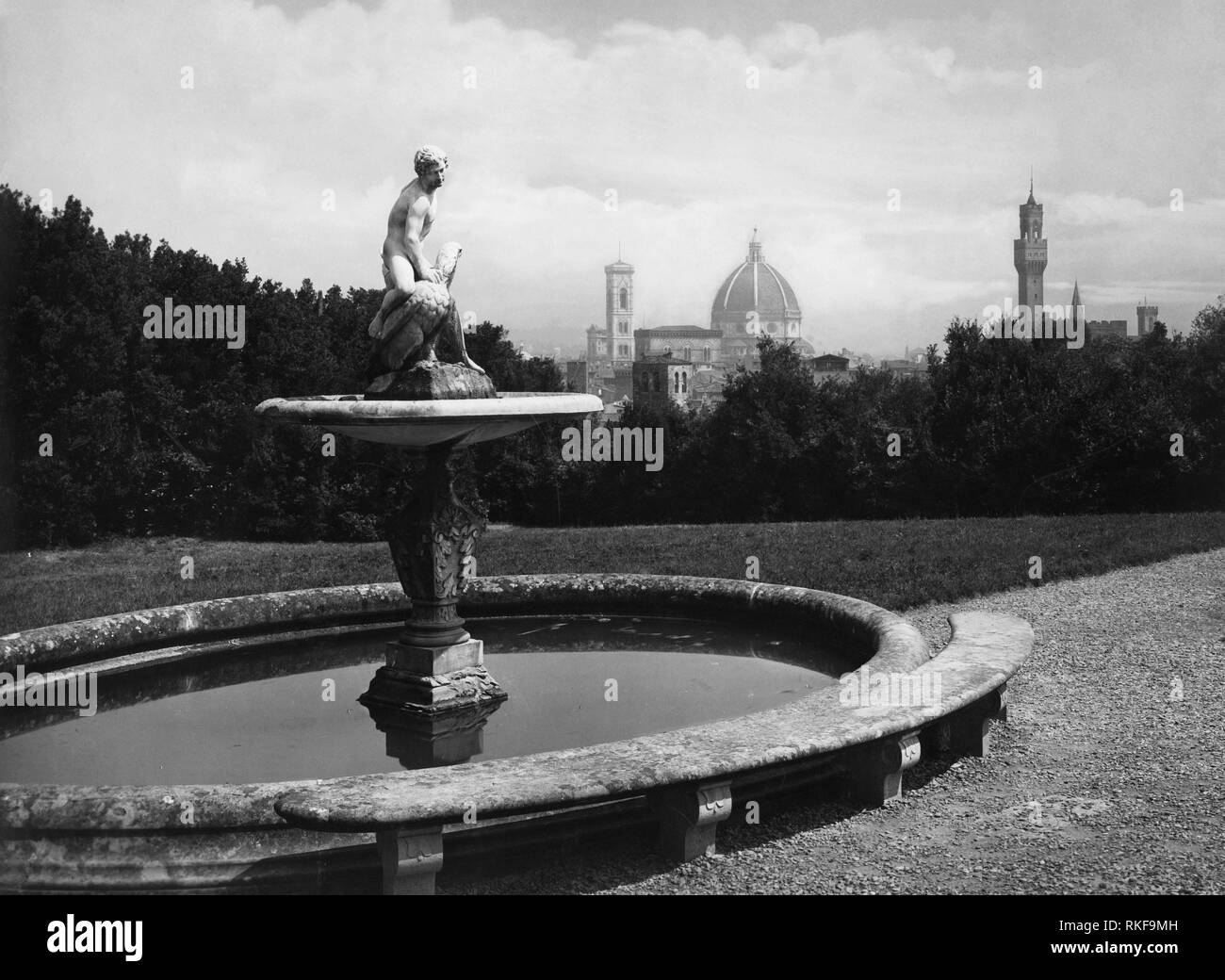 Toscana, Firenze, la statua di Ganimede nel Giardino di Boboli, 1910-20 Foto Stock