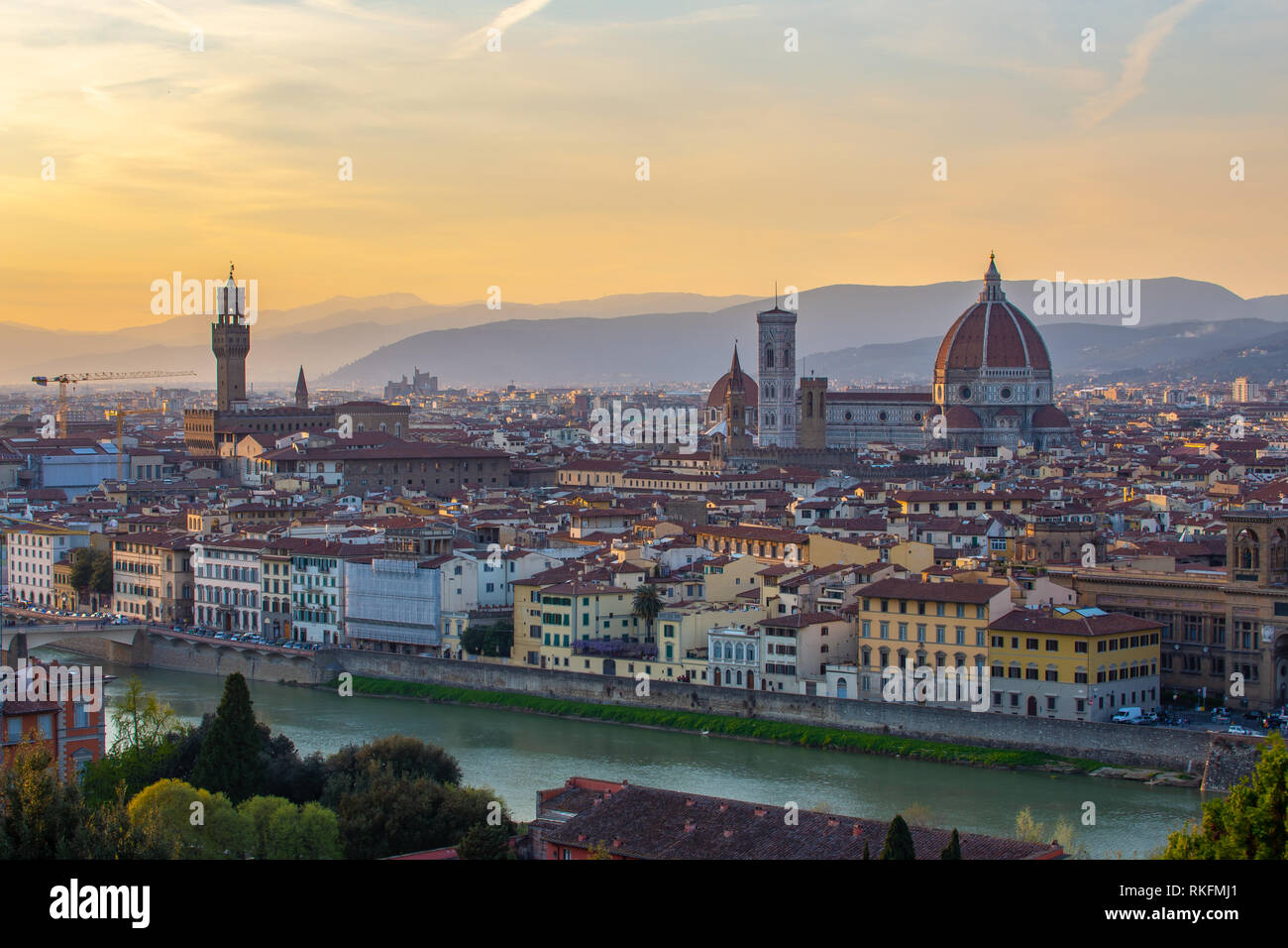 Vista al tramonto di tetti di Firenze in Italia. Foto Stock