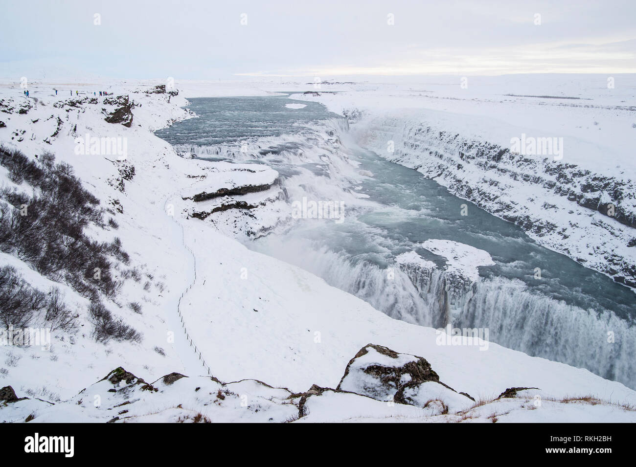 Islanda: Gullfoss (cascata dorata) è un iconico cascata di Islanda ed offre una vista spettacolare delle forze e la bellezza di una natura incontaminata. Gullf Foto Stock