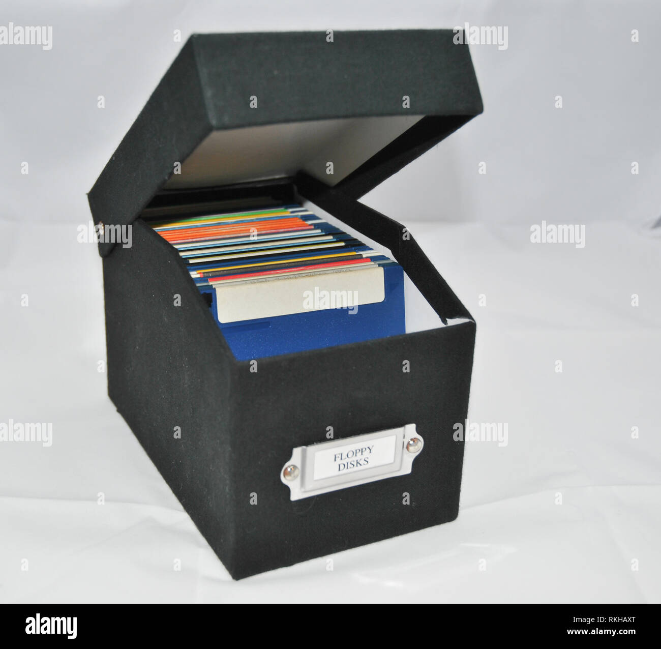 Una scatola di computer 3.5' dischi floppy Foto Stock
