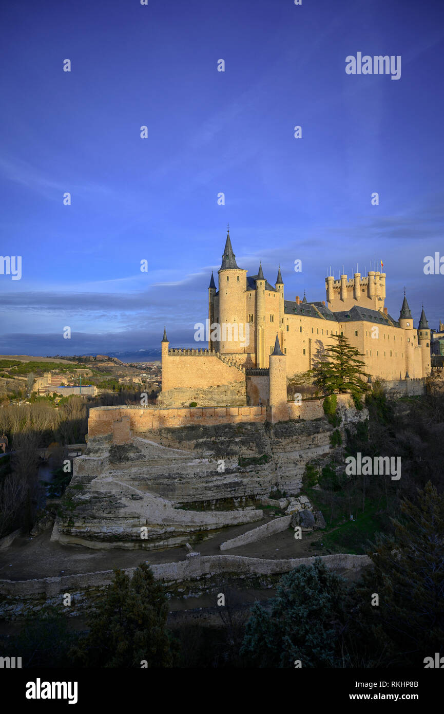 Alcazar de Segovia al tramonto Spagna Foto Stock