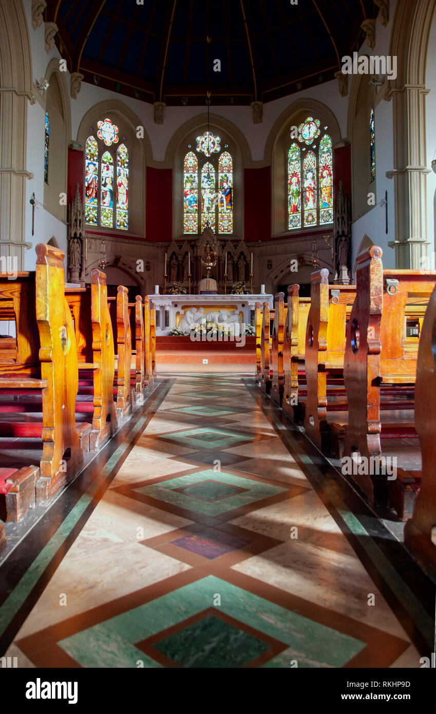 Chiesa cattolica romana della Santa Famiglia (costruito 1876).prominentemente situato all'angolo di Aughrim Street e San Giuseppe Road,Stoneybatter,Dublino. Foto Stock