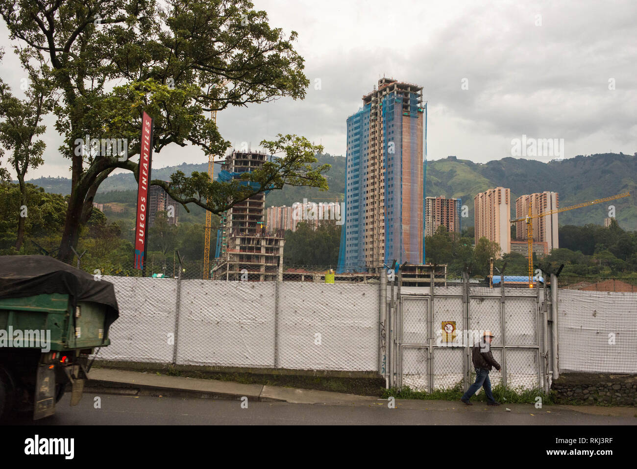 Bello, Antioquia, Colombia: paesaggio urbano. Foto Stock
