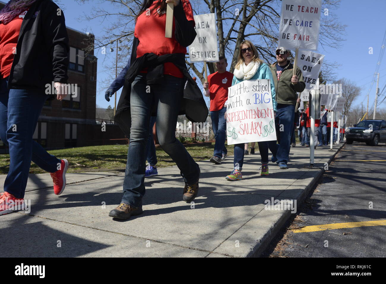 Gli insegnanti di una scuola del distretto di Pennsyvania, Stati Uniti andare in sciopero per chiedere salari più elevati in questo 2015 file immagine. Foto Stock