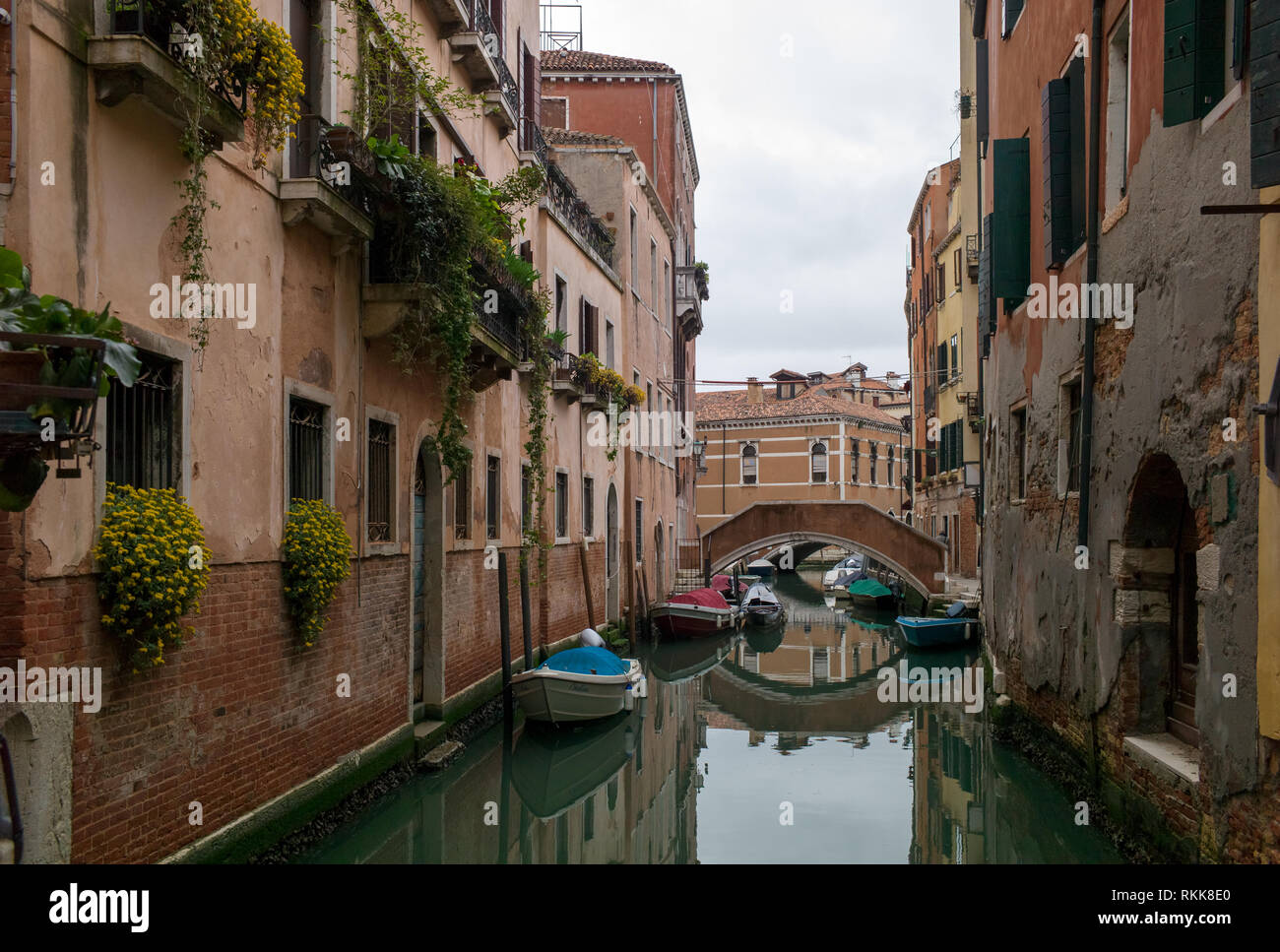 Una venezia canal prospettiva, Italia Foto Stock