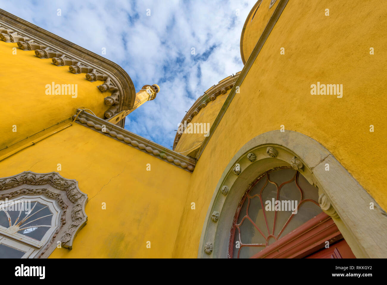 Vista frammentata sulla pena palace. Sintra, Portogallo Foto Stock