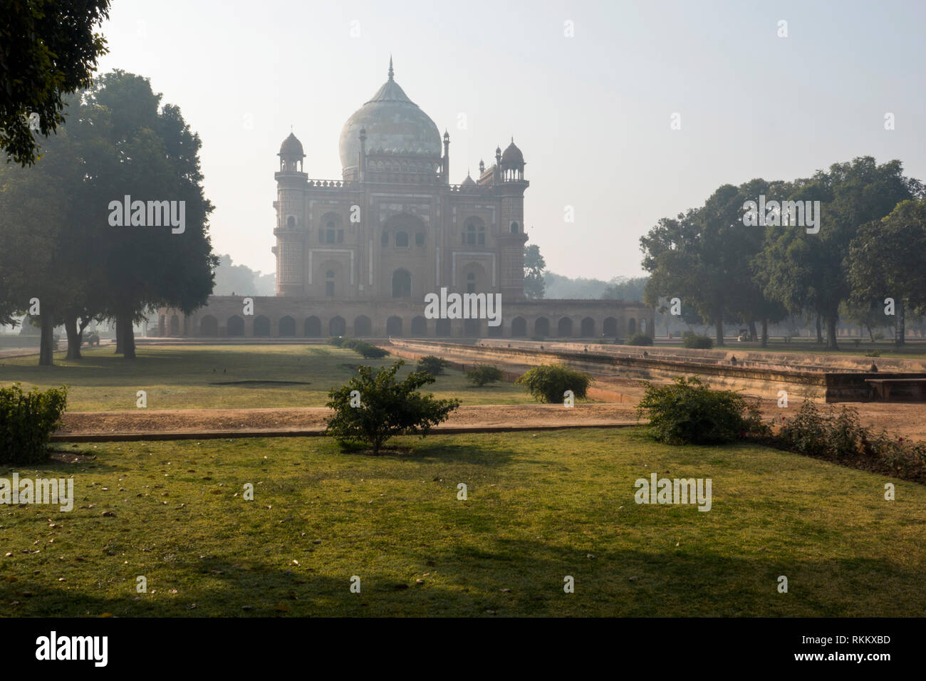 Tomba di Safdarjung, una pietra arenaria e mausoleo di marmo in New Delhi, India Foto Stock