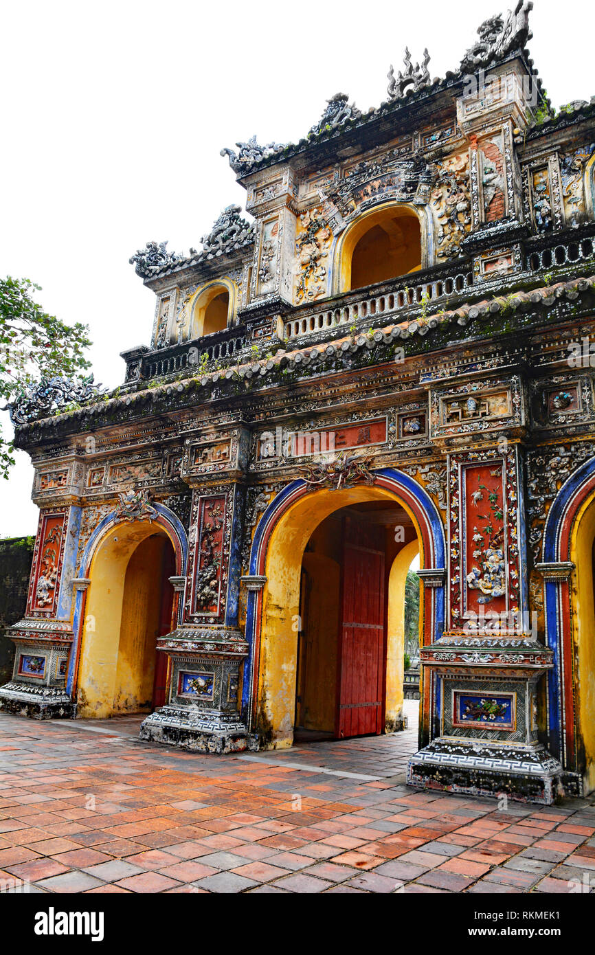 Il Hien Nhon Gate nella Città Imperiale, tonalità, Vietnam Foto Stock
