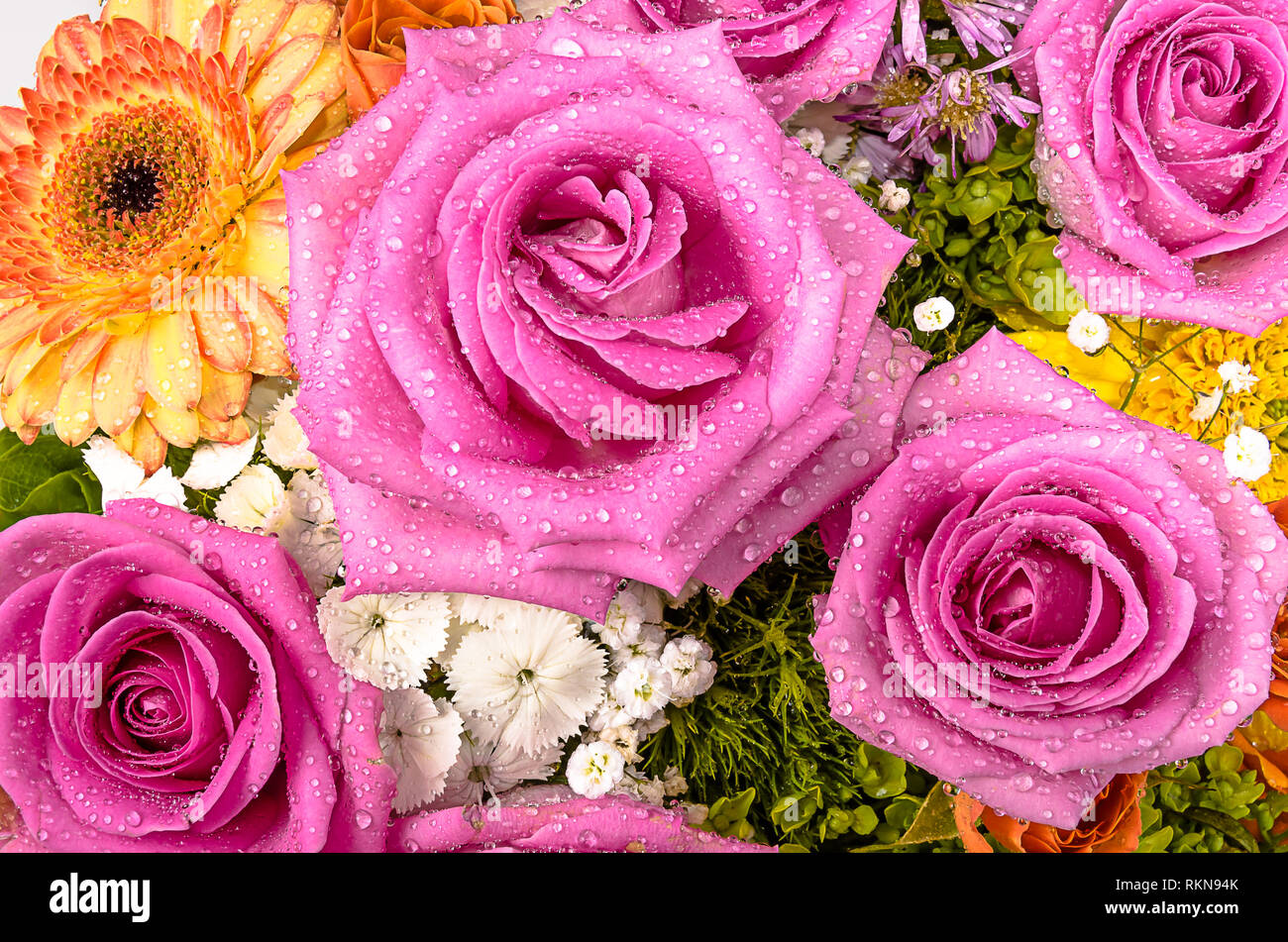 Bella creative bouquet di fiori. La natura dello sfondo. Foto Stock