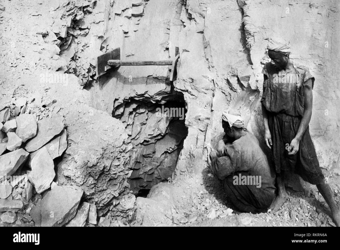 Africa, Egitto, Necropoli di Tebe, Deir el-Medina, il sito della scoperta della tomba di Kha e di sua moglie Merit, 1906 Foto Stock