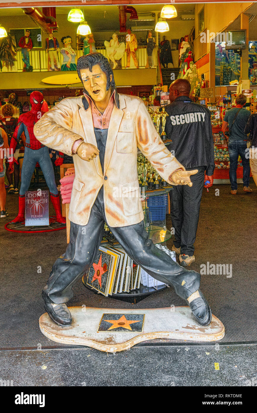 Los Angelos, California, Stati Uniti d'America - 04 Settembre 2018: famosa Hollywood Boulevard , bambola di Elvis Presley. Foto Stock