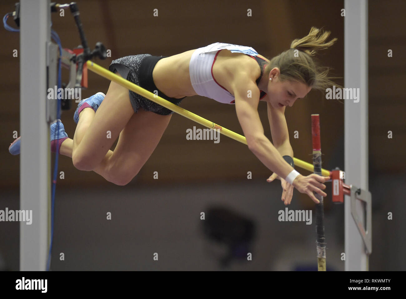 Ostrava, Repubblica Ceca. 12 Feb, 2019. Pascale Stocklin (SUI) compete in campo femminile pole vault entro il ceco Indoor Gala, CEA indoor meeting di atletica a Ostrava, Repubblica ceca, 12 febbraio 2019. Credito: Jaroslav Ozana/CTK foto/Alamy Live News Foto Stock