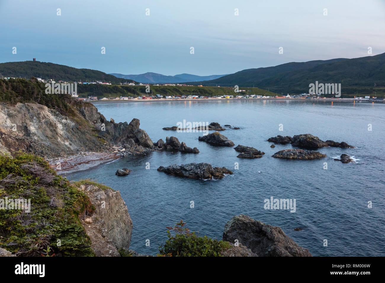 La trota di fiume è un piccolo centro rurale villaggio di pescatori situato sulla parte meridionale costiera bordo del Parco Nazionale Gros Morne in Terranova. Trout River è stato risolto Foto Stock