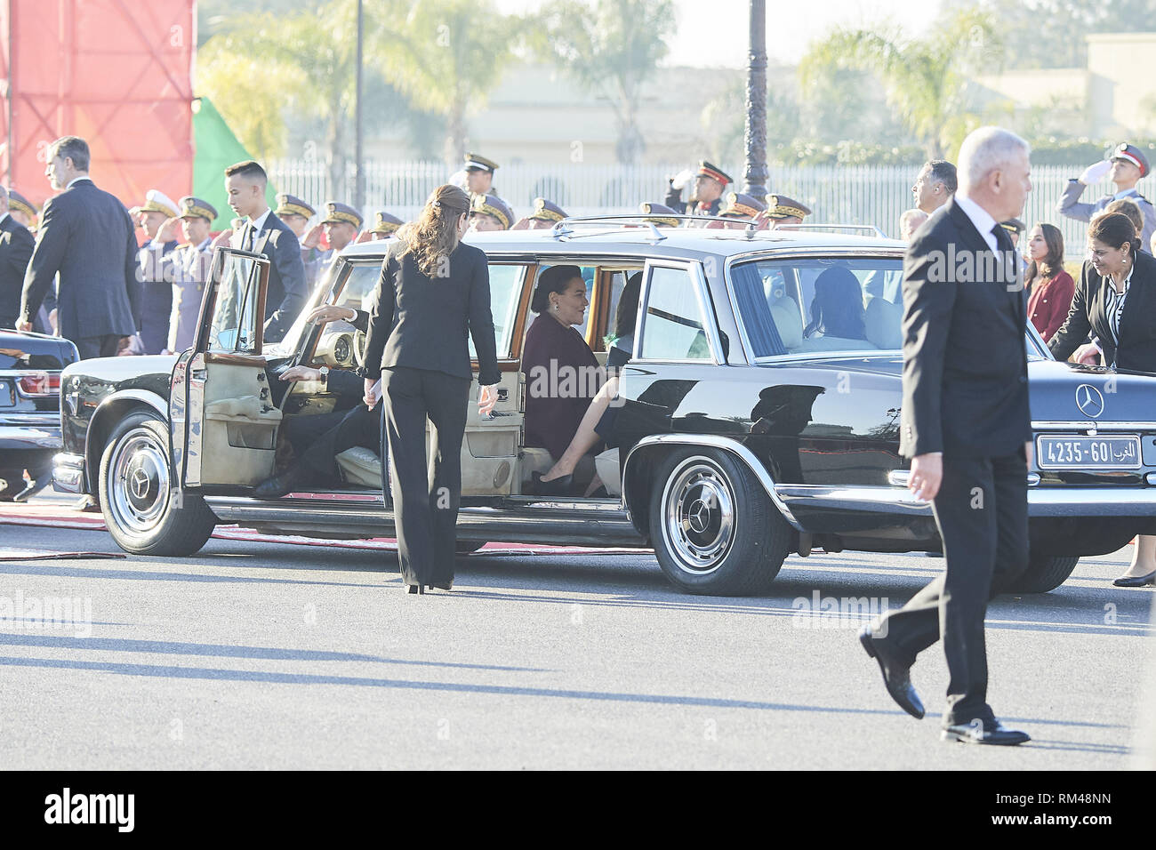 Rabat, Marocco. Xiii Febbraio, 2019. Regina Letizia di Spagna, Lalla Khadija, Principessa Lalla Meryem del Marocco, Principessa Lalla Hasna del Marocco, Principessa Lalla Assam del Marocco Arrivo al Palazzo Reale per una cerimonia di benvenuto il 13 febbraio 2019 a Rabat, Marocco.La spagnola Royals sono su di una visita di due giorni in Marocco Credit: Jack Abuin/ZUMA filo/Alamy Live News Foto Stock